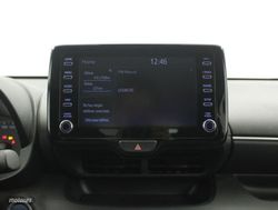 Toyota Yaris 1.5 VVT-I HYBRID ACTIVE TECH 5P - Miniatura 12