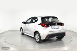 Toyota Yaris 1.5 VVT-I HYBRID ACTIVE TECH 5P - Miniatura 2