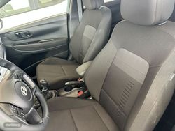 Hyundai Bayon 1.0 T-GDi 90 CV Black Line - Miniatura 18