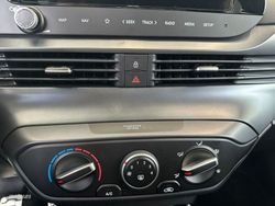 Hyundai Bayon 1.0 T-GDi 90 CV Black Line - Miniatura 9