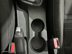 Hyundai Bayon 1.2 MPi 84 CV Essence - Miniatura 18