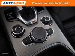 Alfa Romeo Stelvio 2.2 JTDM Veloce Q4 - Miniatura 35