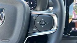 Volvo XC40 XC40 Plus, B3 Mild hybrid, Gasolina, Dark - Miniatura 22