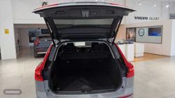 Volvo XC 60 2.0 B4 D PLUS DARK AUTO 197 5P - Miniatura 13