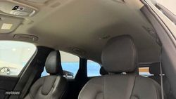 Volvo XC 60 2.0 B4 D PLUS DARK AUTO 197 5P - Miniatura 30