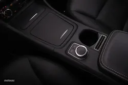 Mercedes Clase A A250 URBAN 7G-DCT AUTO 211CV 5P # CUERO,LEVAS EN VOLANTE - Miniatura 19