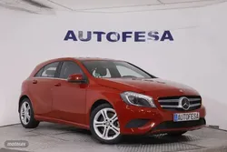 Mercedes Clase A A250 URBAN 7G-DCT AUTO 211CV 5P # CUERO,LEVAS EN VOLANTE - Miniatura 3