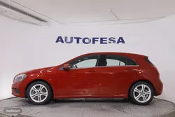 Mercedes Clase A A250 URBAN 7G-DCT AUTO 211CV 5P # CUERO,LEVAS EN VOLANTE - Miniatura 4