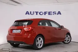 Mercedes Clase A A250 URBAN 7G-DCT AUTO 211CV 5P # CUERO,LEVAS EN VOLANTE - Miniatura 5