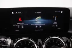 Mercedes Clase GLB GLB35 AMG 4MATIC 8G-DCT 306CV 7 PLAZAS 5P # NAVI,CAMARA TRASERA PARKTRONIC, - Miniatura 16