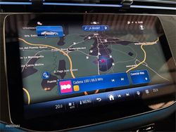 Mercedes Clase E 300 e 4MATIC - Miniatura 14