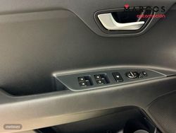 Kia Stonic 1.0 T-GDi MHEV 100CV Drive - Miniatura 10