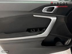 Kia XCeed 1.0 T-GDi Drive 100CV - Miniatura 14