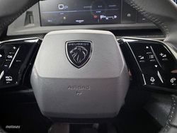 Peugeot 5008 Hybrid 1.2 107KW Allure eDCS6 - Miniatura 18