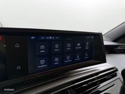 Peugeot 5008 Hybrid 1.2 107KW Allure eDCS6 - Miniatura 26