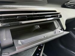 Peugeot 5008 Hybrid 1.2 107KW Allure eDCS6 - Miniatura 27