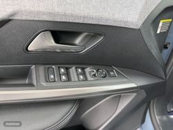 Peugeot 5008 Hybrid 1.2 107KW Allure eDCS6 - Miniatura 30