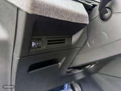 Peugeot 5008 Hybrid 1.2 107KW Allure eDCS6 - Miniatura 31
