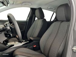 Peugeot 208 Allure HYBRID 100 eDCS6 - Miniatura 9