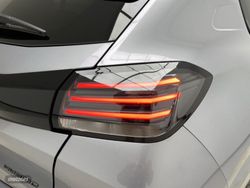 Peugeot 208 Allure HYBRID 110 eDCS6 - Miniatura 13