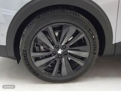 Peugeot 3008 Plug-in Hybrid 225 e-EAT8 GT - Miniatura 5