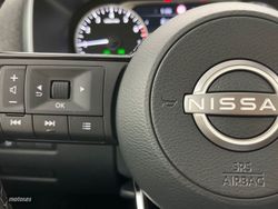 Nissan Qashqai DIG-T 140 mHEV Acenta 4x2 103 kW (140 CV) - Miniatura 11