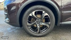 DS DS 7 Crossback 1.5 BLUEHDI 96KW SO CHIC 130CV 5P - Miniatura 10