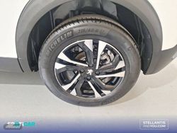 Peugeot 2008 Puretech 130 S&S BVM6 Allure - Miniatura 11
