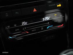 Volkswagen T-Cross 1.0 TSI 95CV Life - Miniatura 13