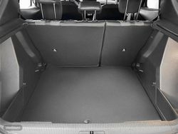 Peugeot 2008 1.2 145CV Allure Hybrid eDCS6 - Miniatura 24