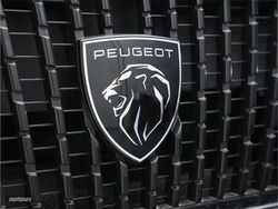 Peugeot 2008 1.2 145CV Allure Hybrid eDCS6 - Miniatura 26