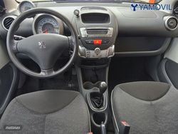 Peugeot 107 1.0i Trendy 50 kW (68 CV) - Miniatura 5