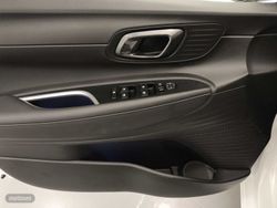 Hyundai i20 1.0 T Tecno 90 - Miniatura 33