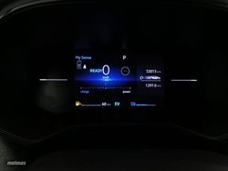 Renault Clio Techno E-Tech full hybrid 145 (103kw) - Miniatura 10