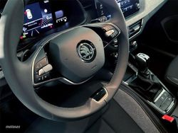 Skoda Kamiq 1.0 TSI 115CV Selection DSG - Miniatura 17