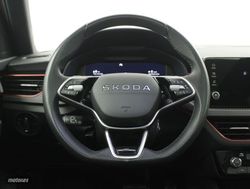 Skoda Kamiq 1.5 TSI MONTE CARLO DSG 5P - Miniatura 13