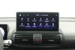 Hyundai Inster BEV 49KWH MAXX CROSS 5P - Miniatura 12