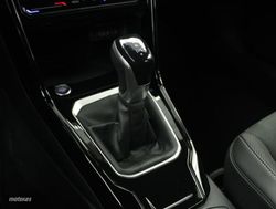 Volkswagen T-Roc 1.5 TSI 110KW DSG DARK LINE 5P - Miniatura 10