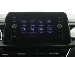 Volkswagen T-Roc 1.5 TSI 110KW DSG DARK LINE 5P - Miniatura 12