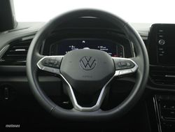 Volkswagen T-Roc 1.5 TSI 110KW DSG DARK LINE 5P - Miniatura 13