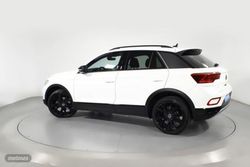 Volkswagen T-Roc 1.5 TSI 110KW DSG DARK LINE 5P - Miniatura 18
