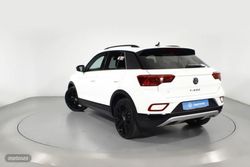 Volkswagen T-Roc 1.5 TSI 110KW DSG DARK LINE 5P - Miniatura 2
