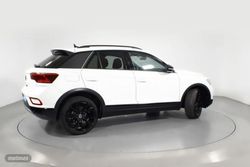 Volkswagen T-Roc 1.5 TSI 110KW DSG DARK LINE 5P - Miniatura 24