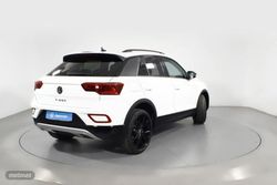 Volkswagen T-Roc 1.5 TSI 110KW DSG DARK LINE 5P - Miniatura 25