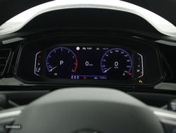 Volkswagen T-Roc 1.5 TSI 110KW DSG DARK LINE 5P - Miniatura 9