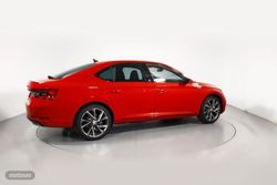 Skoda Superb 1.4 TSI PHEV DSG SPORTLINE 5P - Miniatura 24