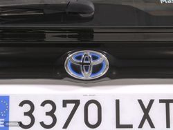Toyota Yaris 1.5 VVT-I HEV BUSINESS PLUS 5P - Miniatura 14