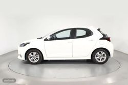 Toyota Yaris 1.5 VVT-I HEV BUSINESS PLUS 5P - Miniatura 19
