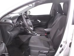Toyota Yaris 1.5 VVT-I HEV BUSINESS PLUS 5P - Miniatura 27