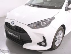 Toyota Yaris 1.5 VVT-I HEV BUSINESS PLUS 5P - Miniatura 29